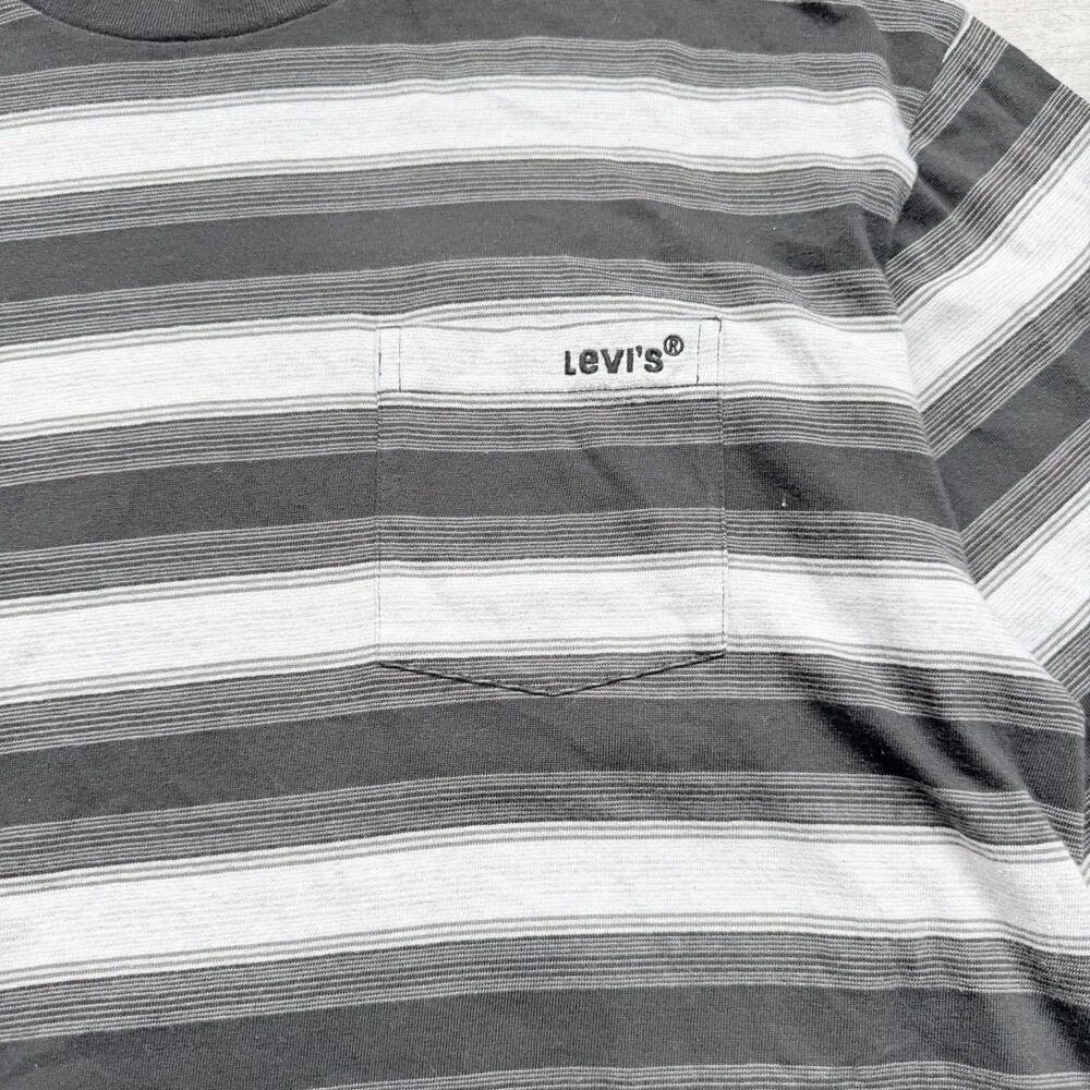 Levi’s Men’s Medium Black Gray Stripe Long Sleeve Pocket T Shirt Skater 90s